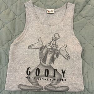 Walt Disney World Men’s Vintage Goofy Tank Top - Gray